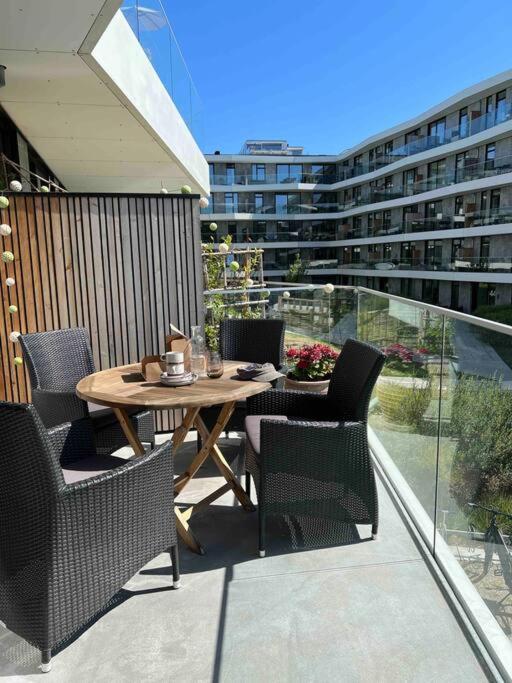 Apartamento Bo Med Stil Og Udsigt Til Aarhus Lystbadehavn Exterior foto