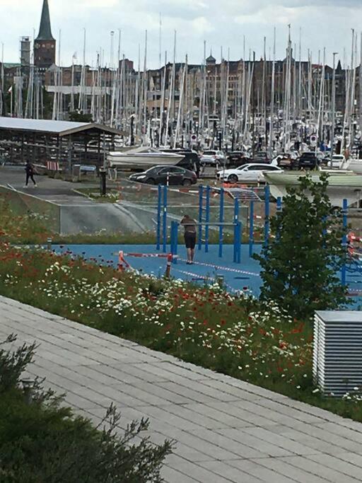 Apartamento Bo Med Stil Og Udsigt Til Aarhus Lystbadehavn Exterior foto