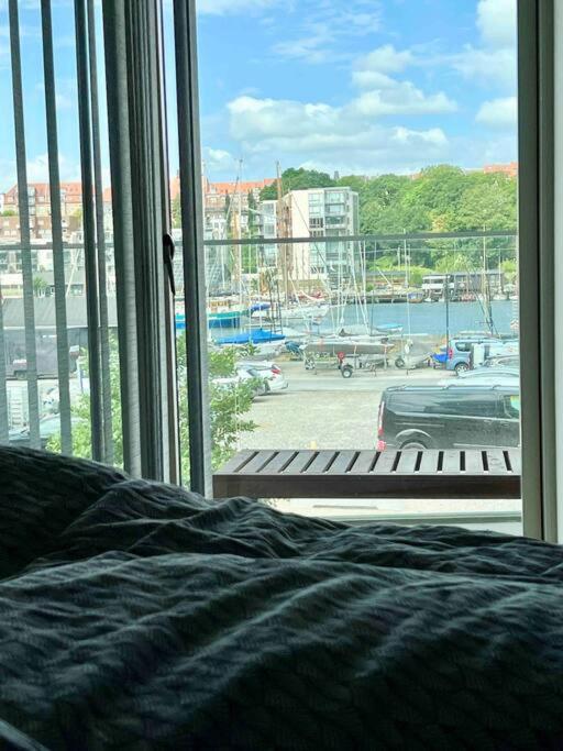 Apartamento Bo Med Stil Og Udsigt Til Aarhus Lystbadehavn Exterior foto
