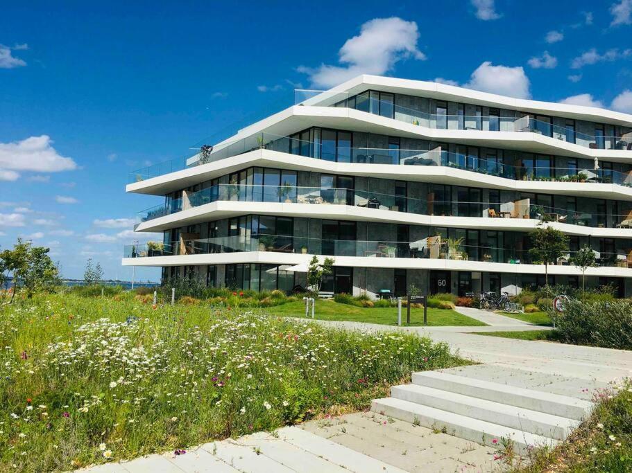 Apartamento Bo Med Stil Og Udsigt Til Aarhus Lystbadehavn Exterior foto