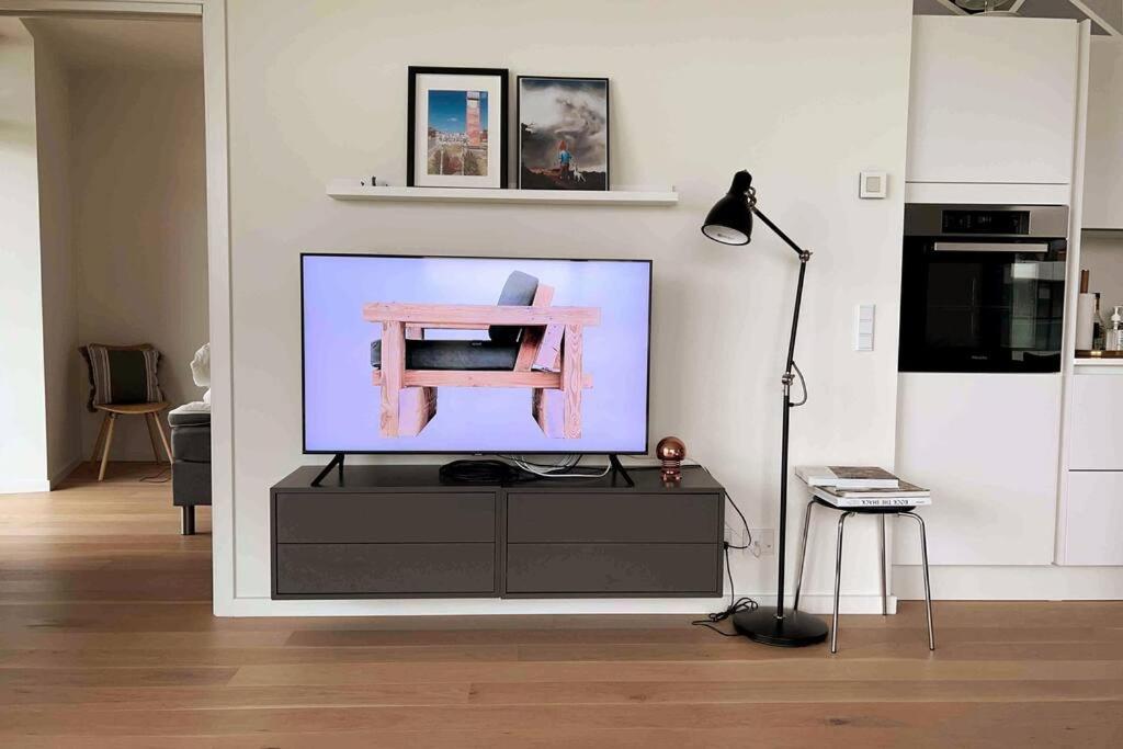 Apartamento Bo Med Stil Og Udsigt Til Aarhus Lystbadehavn Exterior foto