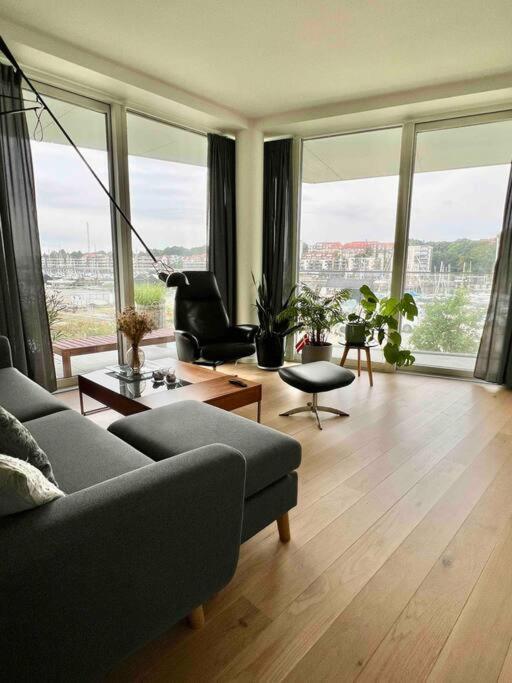Apartamento Bo Med Stil Og Udsigt Til Aarhus Lystbadehavn Exterior foto